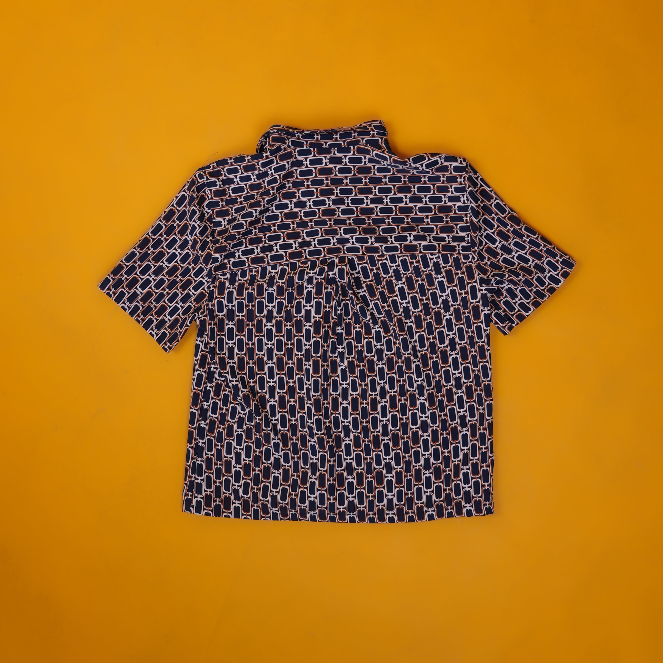 AZED Chaincode Short-Sleeve Button-Up